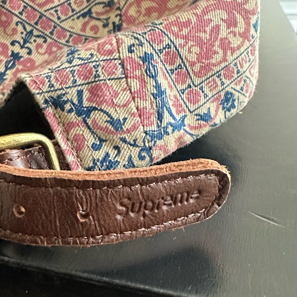 Supreme hat - Picture 4 of 5